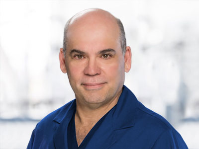 Dr. Abella especialista en venas varicosas
